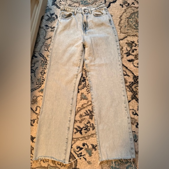 Zara Womens Jeans US Size 4 Raw Hem Light Wash Blue Wide Leg High Rise - Picture 1 of 15